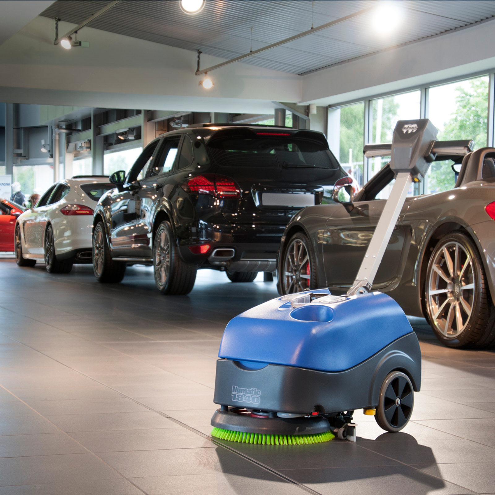 Numatic TwinTec 1840 Scrubber Dryer 18L/40cm